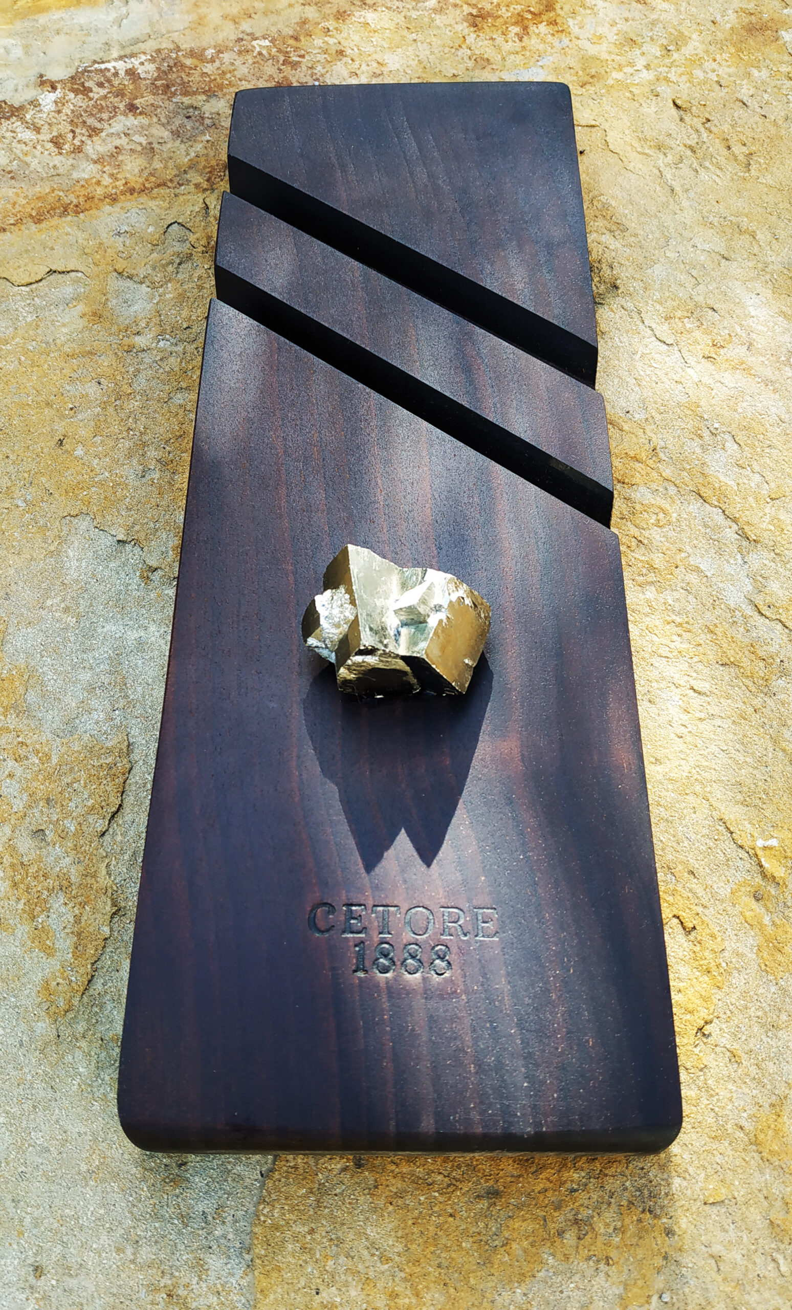 wood stand cetore 1888 glamure healing stones harmony walnut